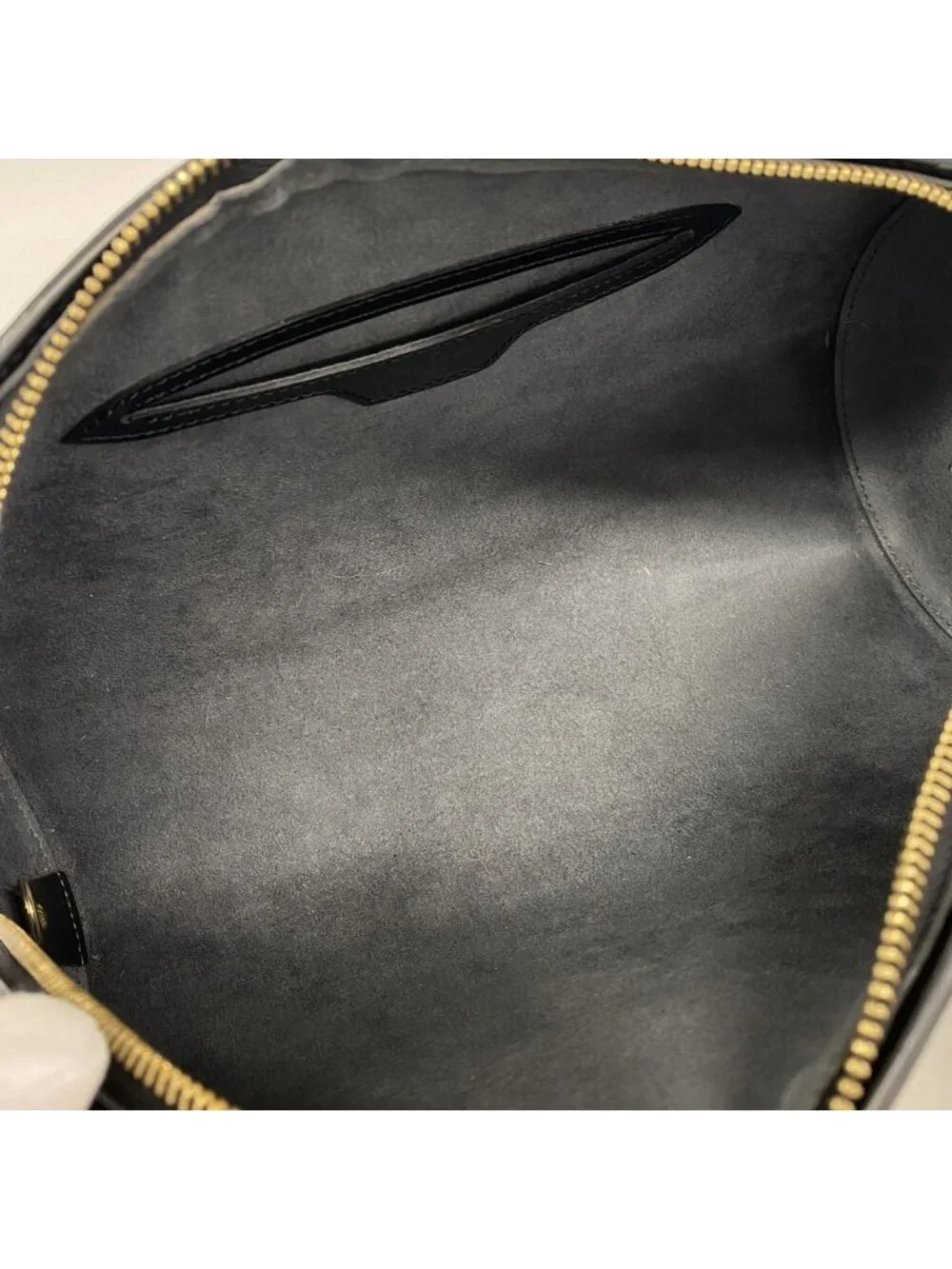 Louis Vuitton Epi Souflo Noir Handbag